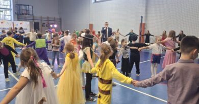 Bal Karnawałowy klas 1–3 Bal Karnawałowy klas 1–3