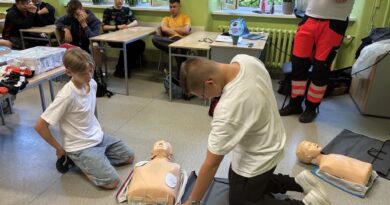 Lekcja odpowiedzialności i odwagi – Uczniowie klas 8 ratują życie! Lekcja odpowiedzialności i odwagi – Uczniowie klas 8 ratują życie!